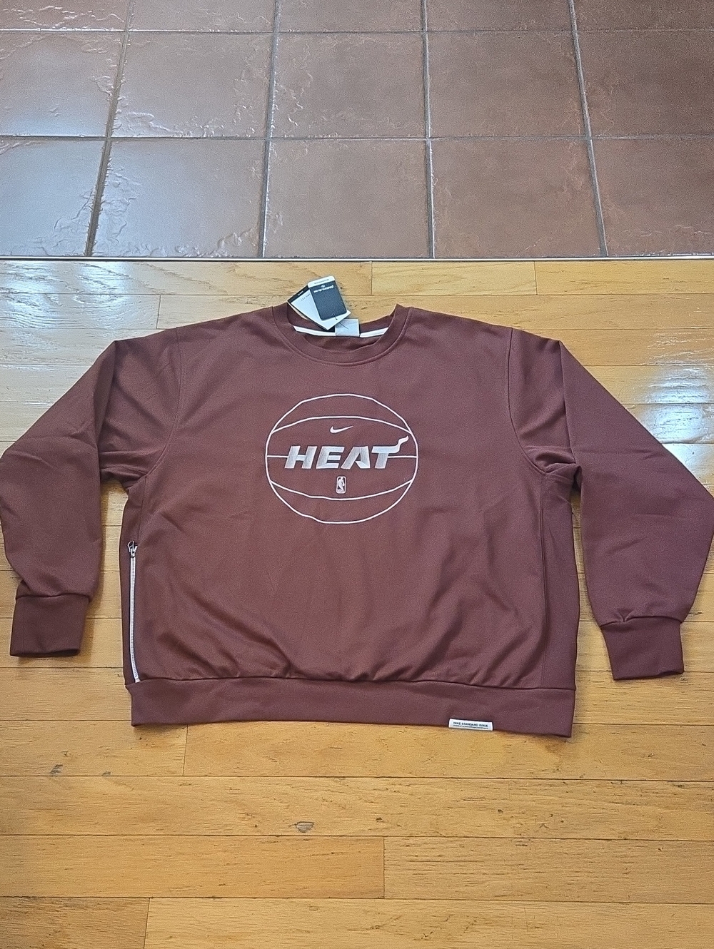 Miami Heat Sweatshirt Men's XXL Brown NBA Nike DRI-FIT Standard Issue FB3778-231